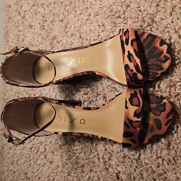 Unisa Animal Print Block Heels EUC Size 7 (#0718) - Picture 3 of 8